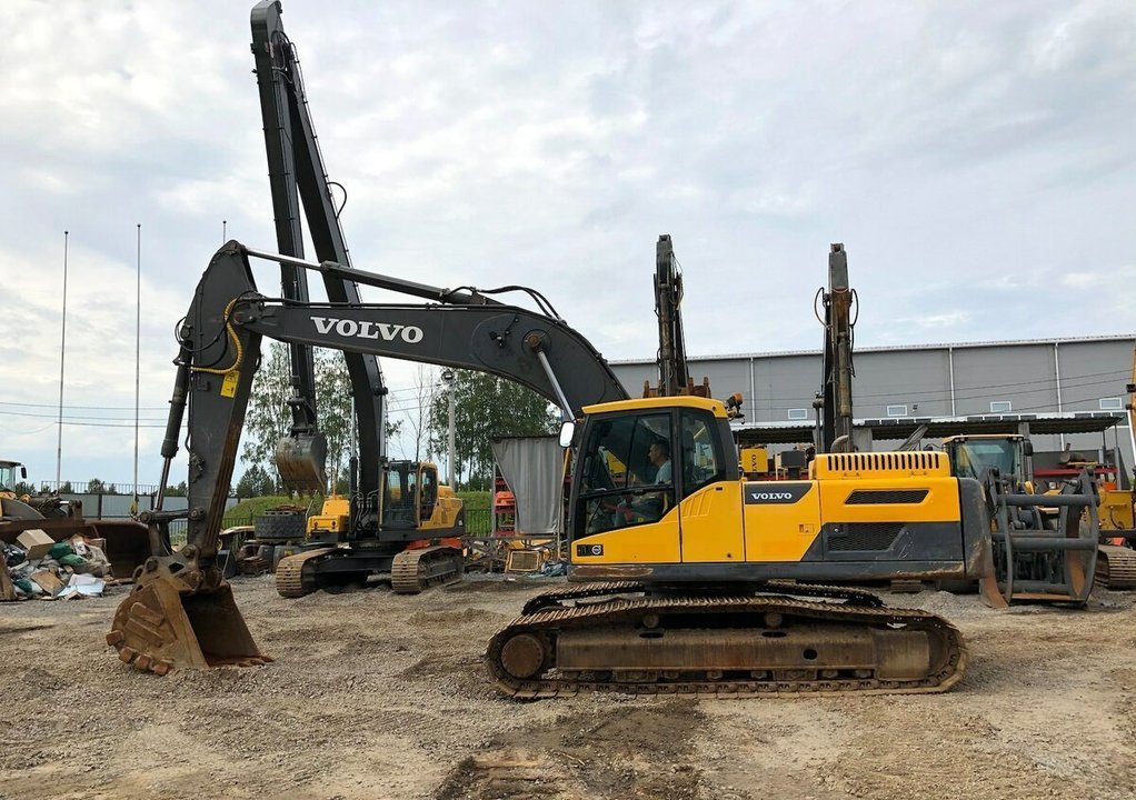 Volvo EC, 2013 год, 4 500 000 рублей, 1 фотография