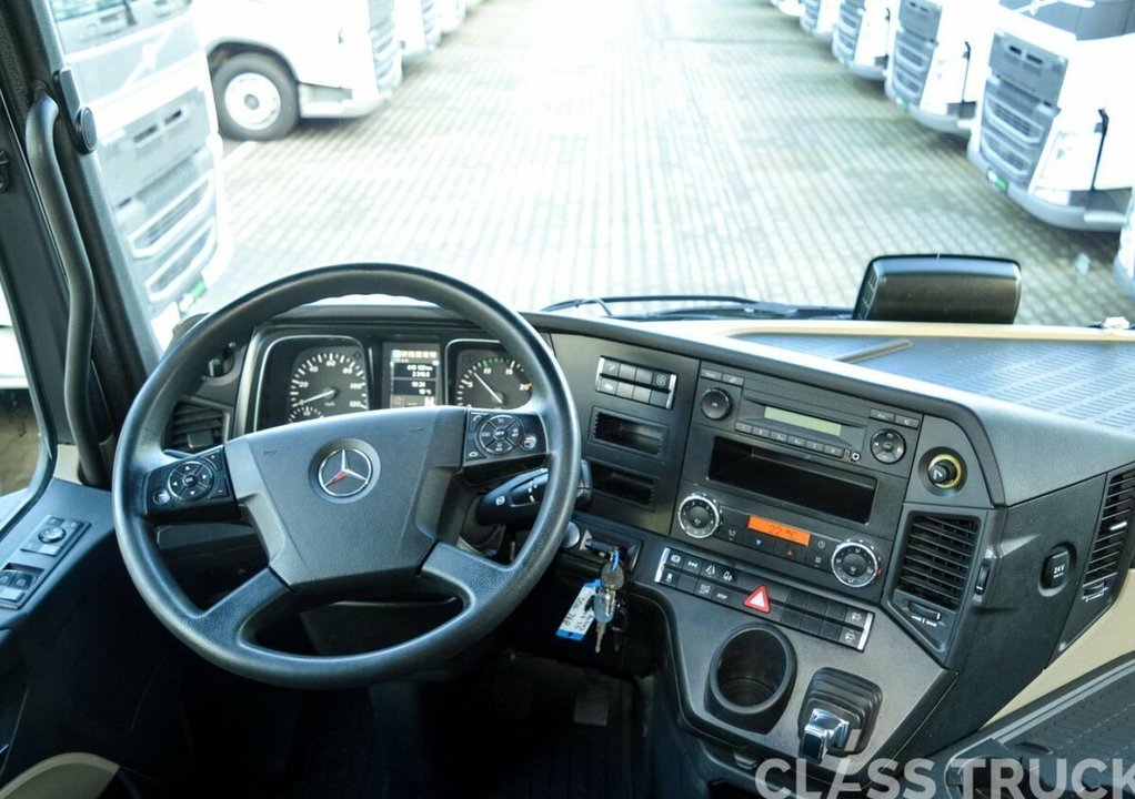 Mercedes-Benz Actros, 2016 год, 5 670 000 рублей, 2 фотография