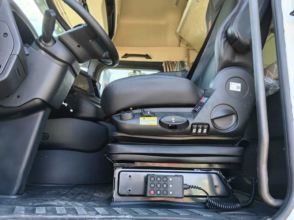 Shacman (Shaanxi) SX4188, 2024 год, 10 780 000 рублей, 3 фотография