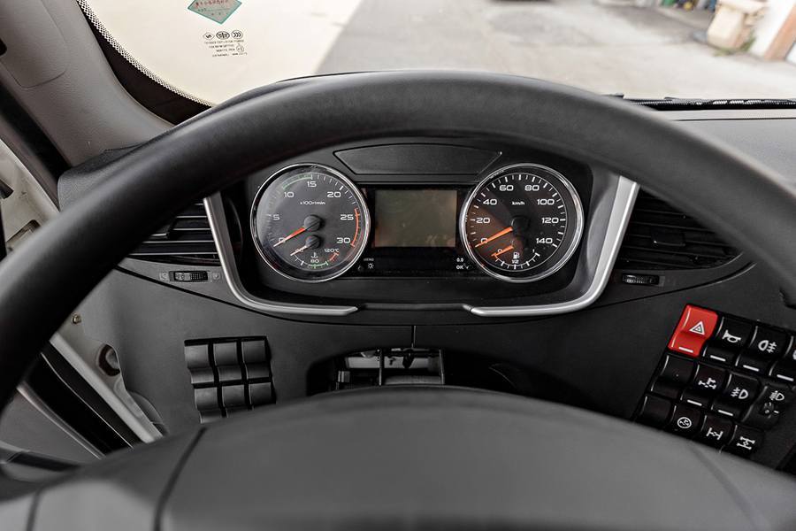 FAW J6 CA3250, 2024 год, 7 900 000 рублей, 7 фотография