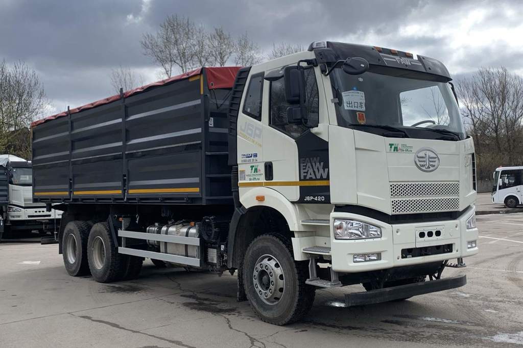 FAW J6 CA3250, 2024 год, 8 060 000 рублей, 2 фотография