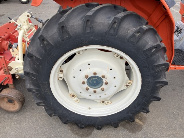Kubota L1, 1991 год, 1 217 000 рублей, 7 фотография
