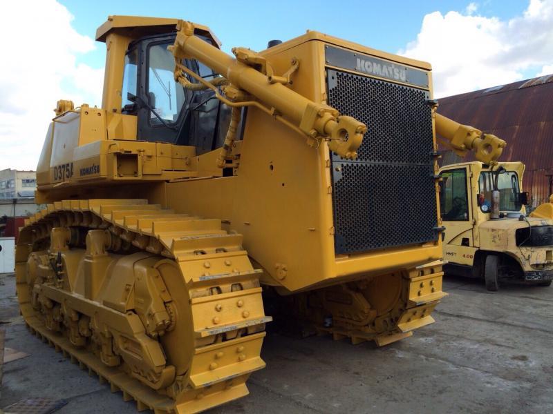 Komatsu D375, 2007 год, 38 000 000 рублей, 2 фотография