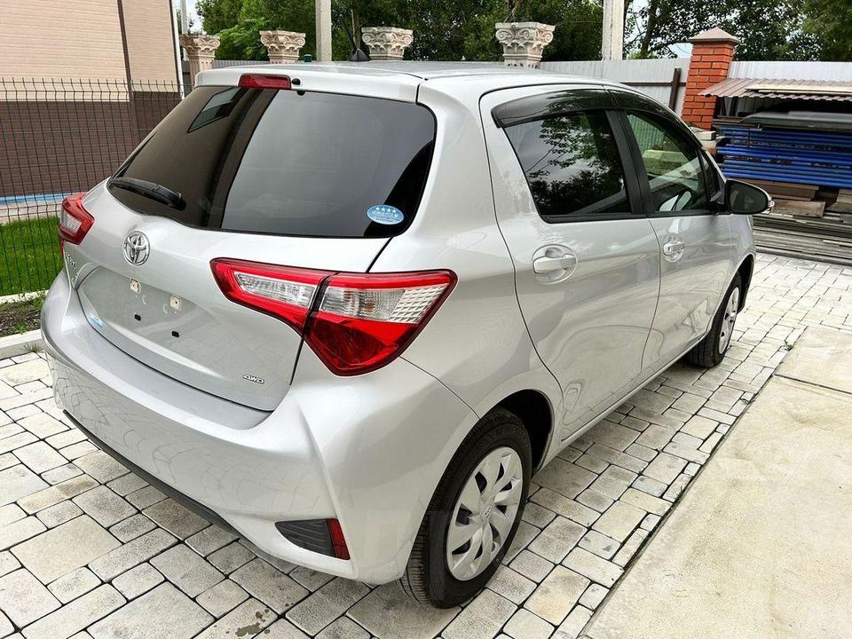 Toyota Vitz XP130 рестайлинг, 2019 год, 1 170 000 рублей, 2 фотография