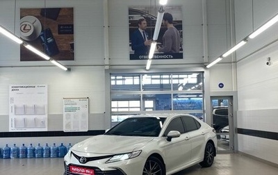 Toyota Camry, 2021 год, 3 560 000 рублей, 1 фотография
