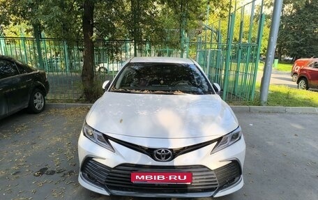 Toyota Camry, 2021 год, 2 900 000 рублей, 1 фотография