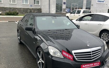 Mercedes-Benz E-Класс, 2010 год, 1 370 000 рублей, 3 фотография