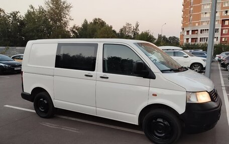 Volkswagen Transporter T5 рестайлинг, 2006 год, 845 000 рублей, 4 фотография