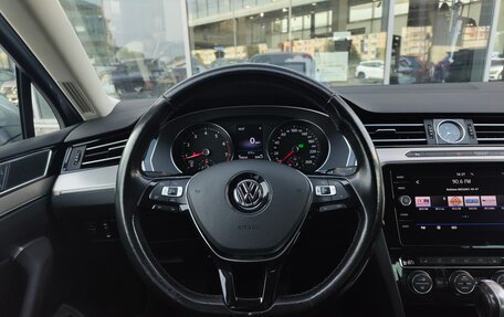 Volkswagen Passat B8 рестайлинг, 2017 год, 1 700 000 рублей, 16 фотография