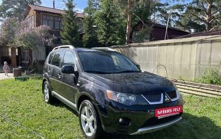 Mitsubishi Outlander III рестайлинг 3, 2008 год, 1 280 000 рублей, 2 фотография