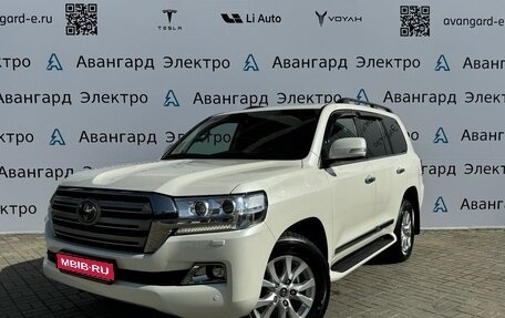 Toyota Land Cruiser 200, 2018 год, 8 290 000 рублей, 1 фотография