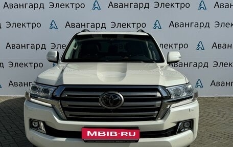 Toyota Land Cruiser 200, 2018 год, 8 290 000 рублей, 3 фотография