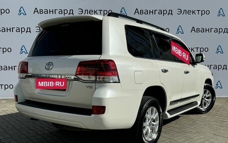 Toyota Land Cruiser 200, 2018 год, 8 290 000 рублей, 2 фотография