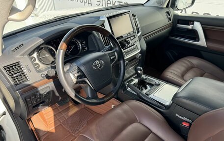 Toyota Land Cruiser 200, 2018 год, 8 290 000 рублей, 15 фотография