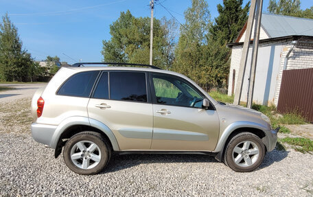 Toyota RAV4, 2004 год, 1 200 000 рублей, 3 фотография