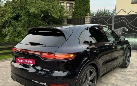 Porsche Cayenne III, 2022 год, 13 250 000 рублей, 7 фотография