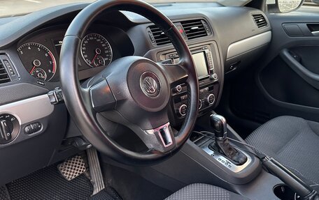 Volkswagen Jetta VI, 2012 год, 1 220 000 рублей, 8 фотография