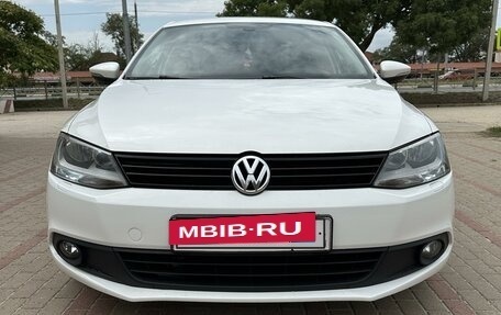 Volkswagen Jetta VI, 2012 год, 1 220 000 рублей, 4 фотография