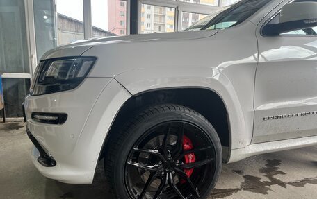 Jeep Grand Cherokee, 2013 год, 3 880 000 рублей, 28 фотография