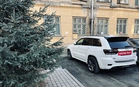 Jeep Grand Cherokee, 2013 год, 3 880 000 рублей, 36 фотография