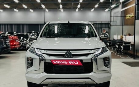 Mitsubishi L200 IV рестайлинг, 2023 год, 4 550 000 рублей, 5 фотография