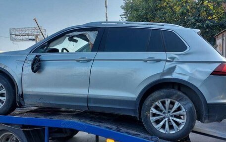 Volkswagen Tiguan II, 2017 год, 1 500 000 рублей, 2 фотография