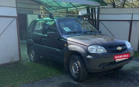 Chevrolet Niva I рестайлинг, 2009 год, 350 000 рублей, 3 фотография