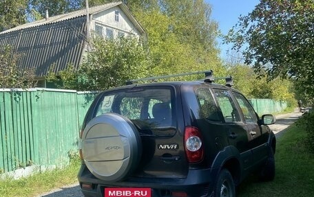 Chevrolet Niva I рестайлинг, 2009 год, 350 000 рублей, 4 фотография