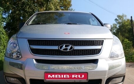 Hyundai Grand Starex Grand Starex I рестайлинг 2, 2009 год, 1 550 000 рублей, 2 фотография