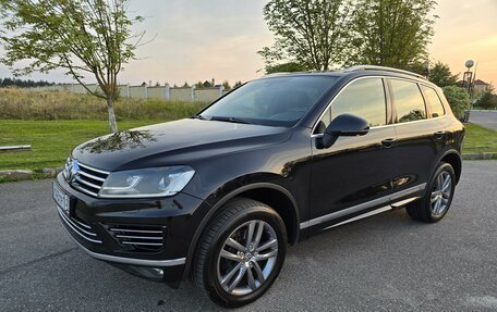 Volkswagen Touareg III, 2016 год, 3 900 000 рублей, 2 фотография