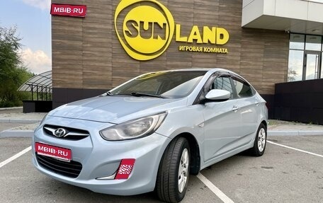 Hyundai Solaris II рестайлинг, 2013 год, 795 000 рублей, 1 фотография