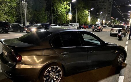 BMW 3 серия, 2006 год, 1 250 000 рублей, 22 фотография