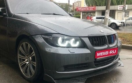 BMW 3 серия, 2006 год, 1 250 000 рублей, 27 фотография