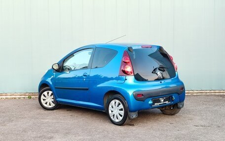 Peugeot 107 I рестайлинг, 2012 год, 550 000 рублей, 3 фотография