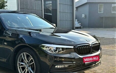 BMW 5 серия, 2018 год, 3 605 000 рублей, 14 фотография