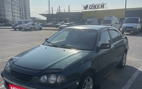 Toyota Avensis III рестайлинг, 1998 год, 450 000 рублей, 1 фотография