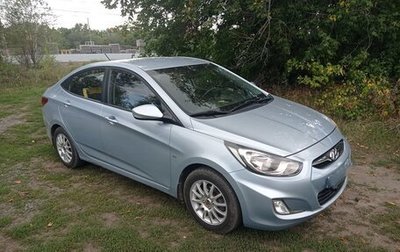 Hyundai Solaris II рестайлинг, 2012 год, 1 030 000 рублей, 1 фотография