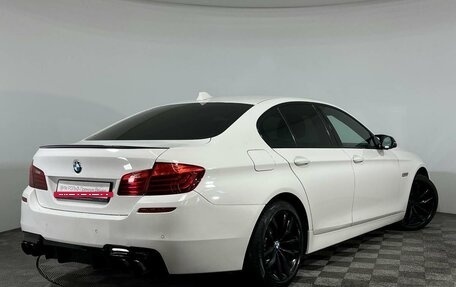 BMW 5 серия, 2015 год, 2 350 000 рублей, 2 фотография