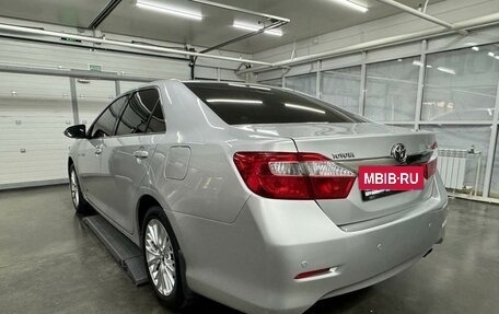 Toyota Camry, 2012 год, 1 655 000 рублей, 5 фотография