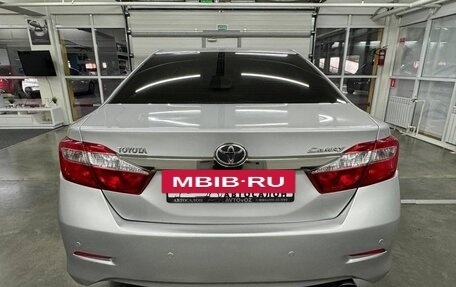 Toyota Camry, 2012 год, 1 655 000 рублей, 6 фотография