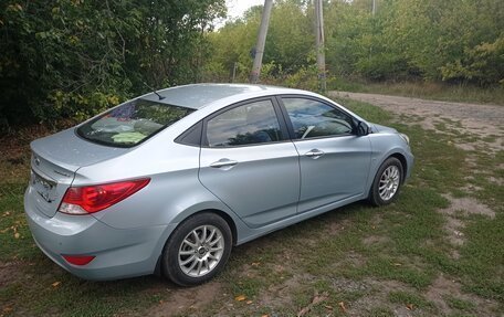 Hyundai Solaris II рестайлинг, 2012 год, 1 030 000 рублей, 8 фотография