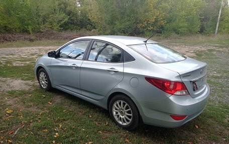 Hyundai Solaris II рестайлинг, 2012 год, 1 030 000 рублей, 9 фотография