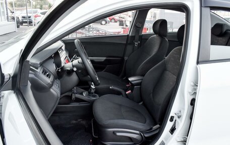 KIA Rio III рестайлинг, 2015 год, 949 000 рублей, 10 фотография