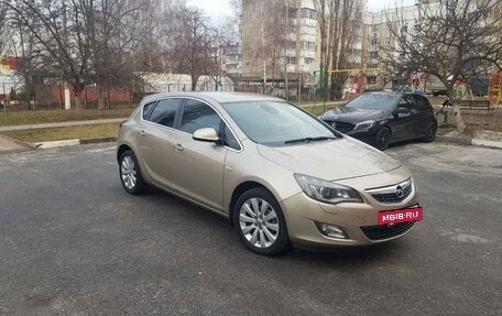 Opel Astra J, 2011 год, 780 000 рублей, 3 фотография