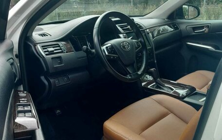 Toyota Camry, 2017 год, 2 770 000 рублей, 11 фотография