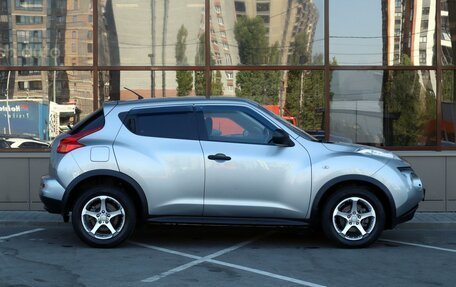 Nissan Juke II, 2011 год, 1 060 000 рублей, 5 фотография