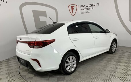 KIA Rio IV, 2018 год, 1 100 000 рублей, 6 фотография