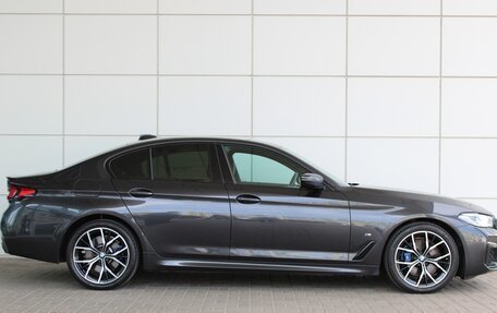 BMW 5 серия, 2020 год, 6 800 000 рублей, 6 фотография