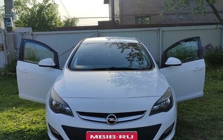 Opel Astra J, 2012 год, 950 000 рублей, 2 фотография