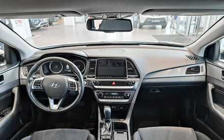 Hyundai Sonata VII, 2018 год, 2 149 000 рублей, 13 фотография